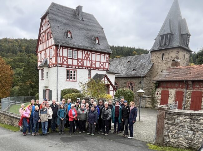 FWG Herbstwanderung 2025 FWG Herbstwanderung 2025 / Pfarrhaus Rod an der Weil
