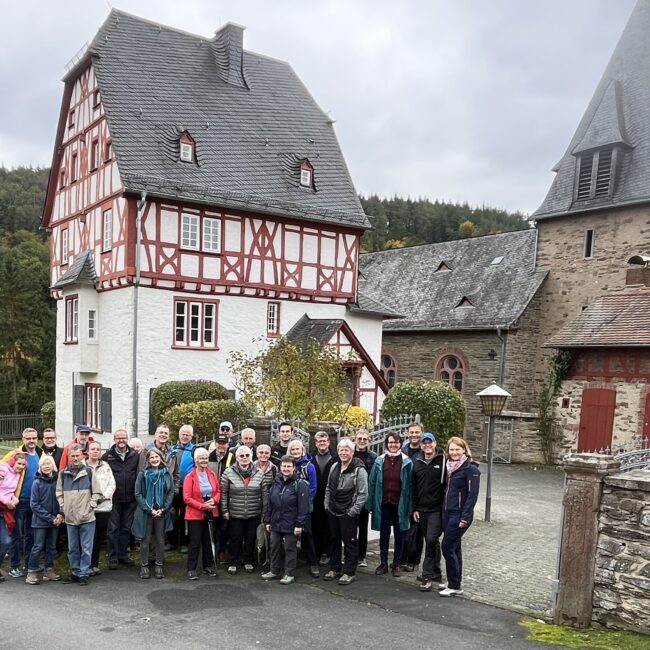 FWG Herbstwanderung 2025 FWG Herbstwanderung 2025 / Pfarrhaus Rod an der Weil